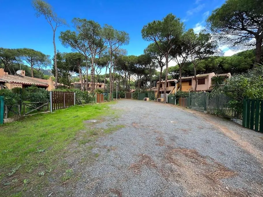 Casa Vacanze A Tre Minuti A Piedi Dal Mare Fort Village 0*,
